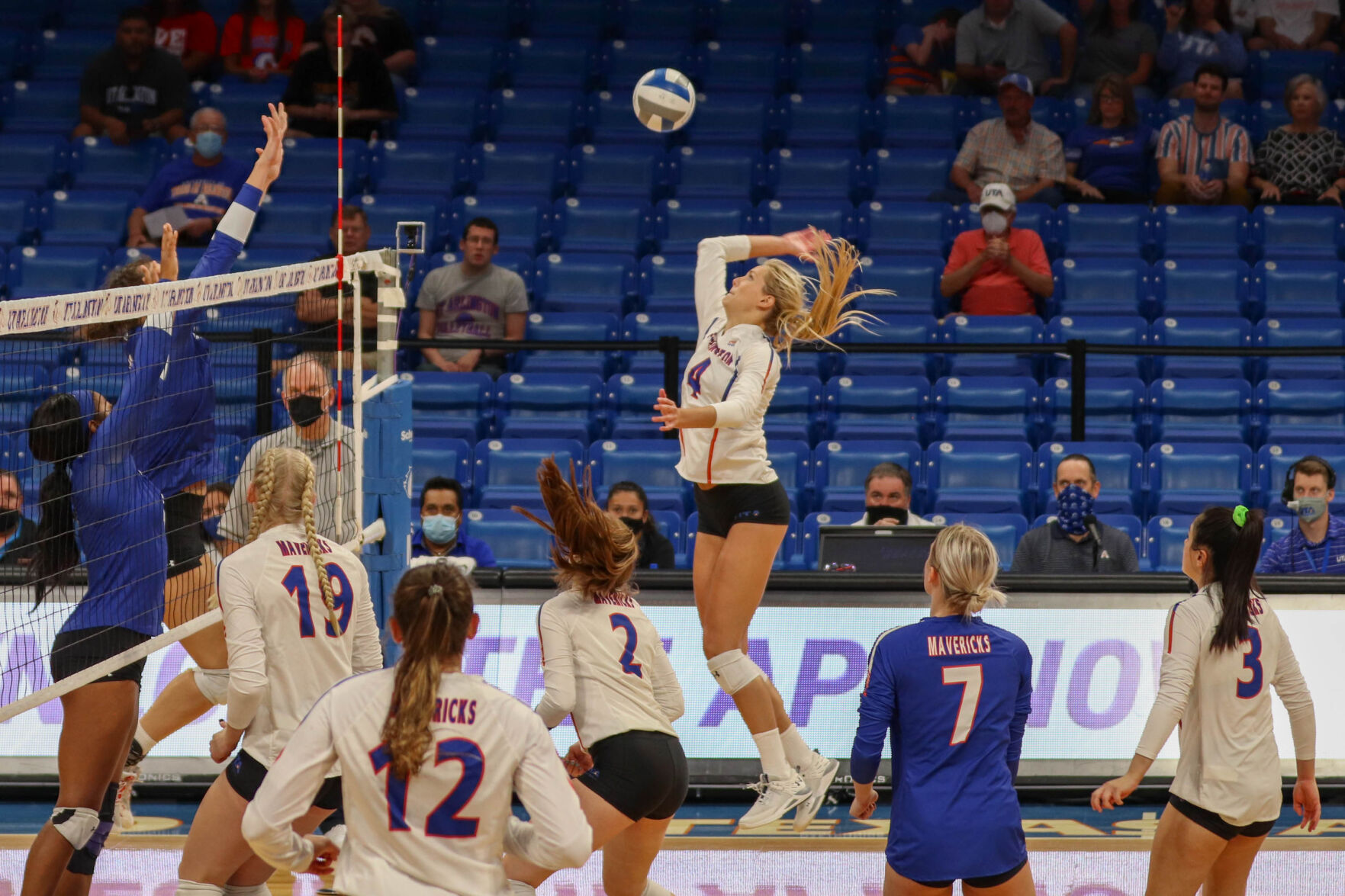 Photos: UTA volleyball earns first two wins of season at third annual Maverick Invitational